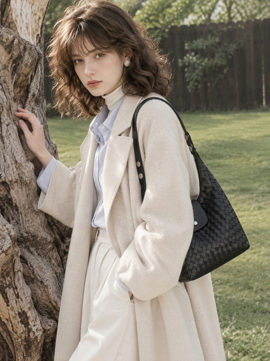 Elegant Woven Genuine Leather Hobo Clutch Bag
