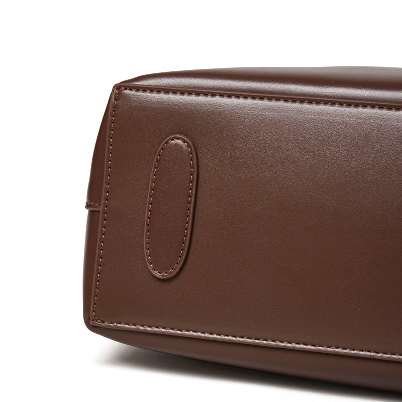 Set di ampie borse tote semplici in vera pelle, minimaliste, da spalla