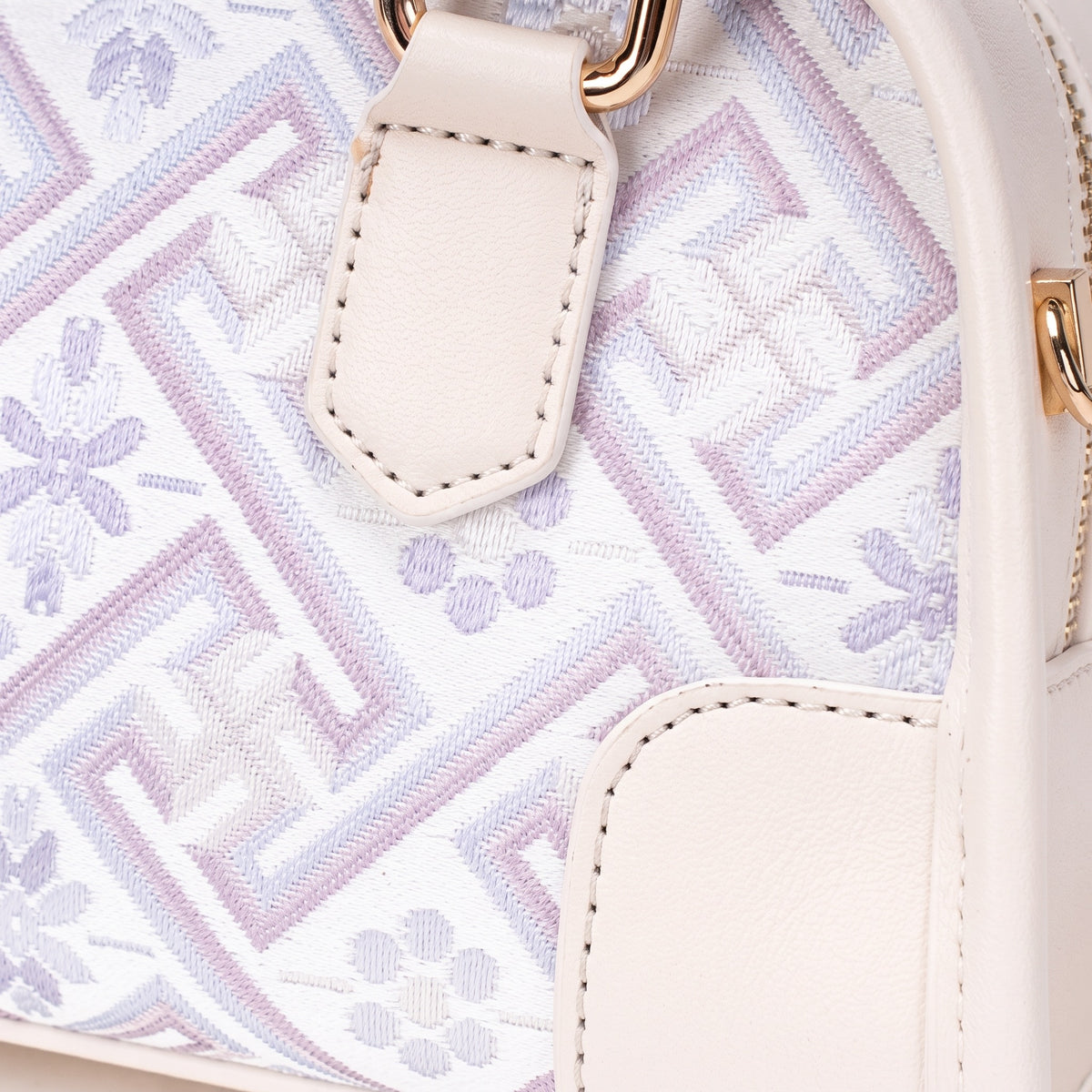 Sac pochette Boston doux en cuir écologique végan avec breloque teckel mignon