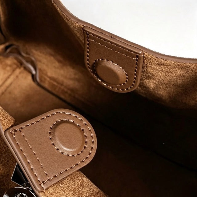 Lässige Beuteltaschen-Clutch aus echtem Veloursleder