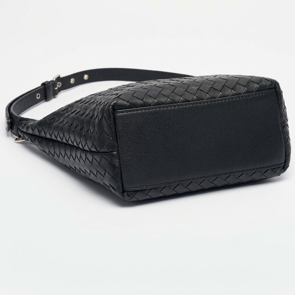 Elegant Woven Genuine Leather Hobo Clutch Bag
