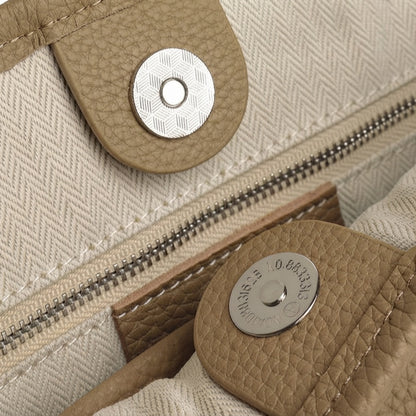 Borsa a secchiello senza tempo in vera pelle con hardware di lusso doppio D lucido