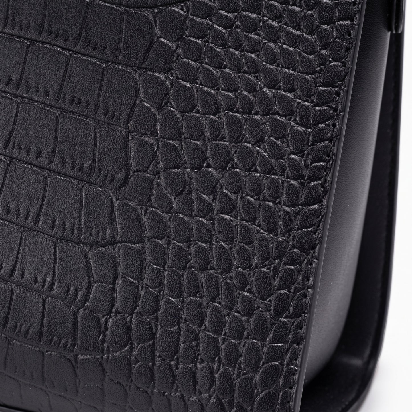 Bolso clutch clásico de cuero ecológico vegano con patrón de cocodrilo