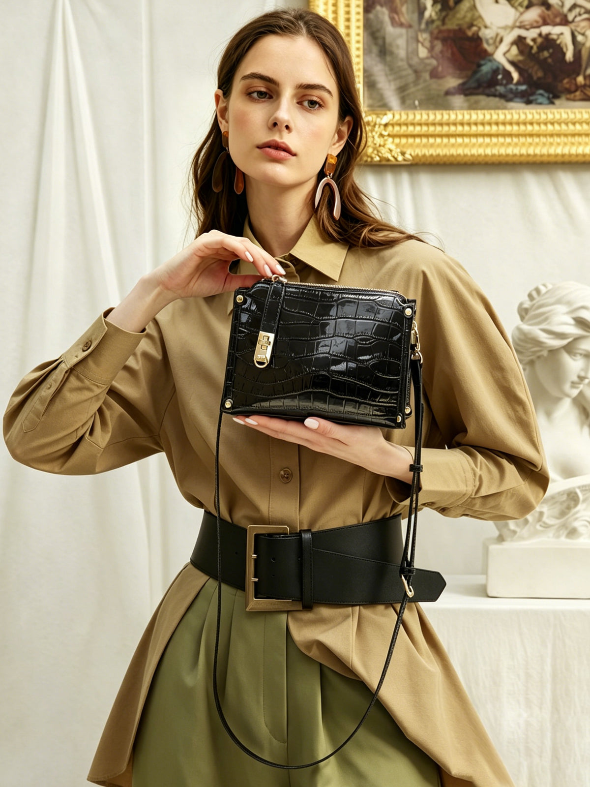 Borsa vintage a spalla e tracolla con manico in vera pelle effetto coccodrillo lucido