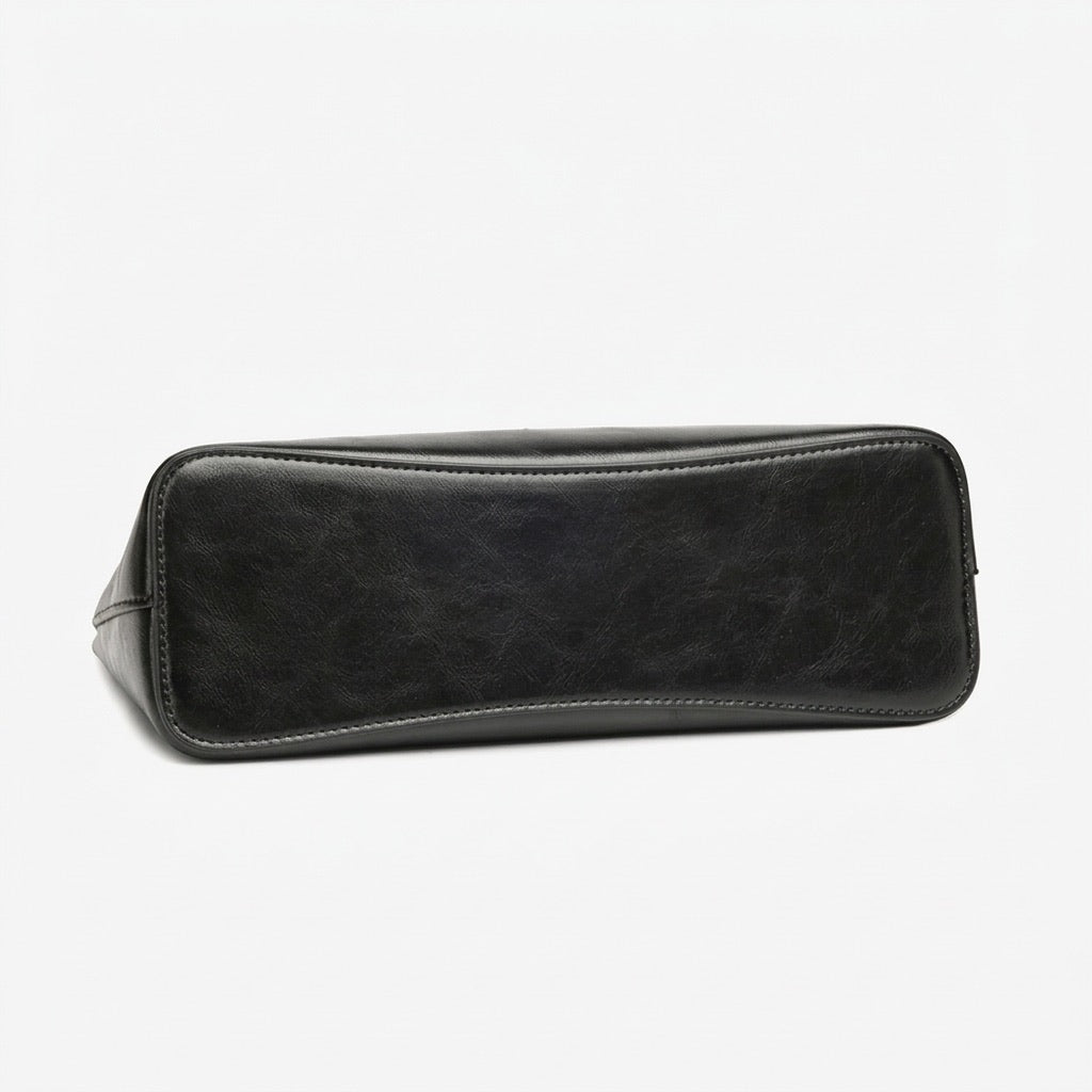 Borsa classica in vera pelle da portare sottobraccio con fibbia metallica