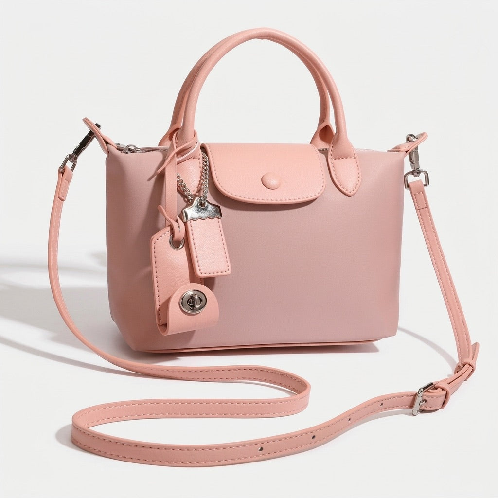 Borsa a tracolla e spalla chic e leggera in nylon a forma di fagottino