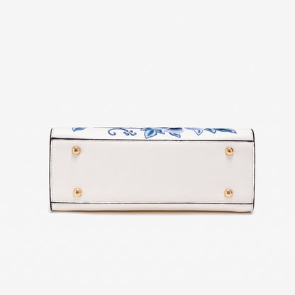 Borsa pochette elegante in ecopelle vegana ricamata a peonie, con charm