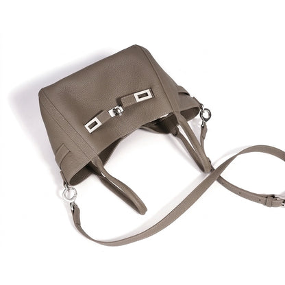 Geantă clutch mini tip găleată, casual, din piele naturală
