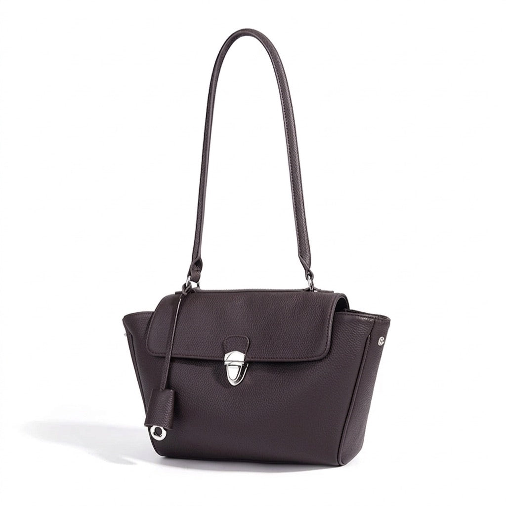 Geantă clutch tote cu clapetă și laterale evazate, din piele naturală granulată, în stil Quiet Luxe