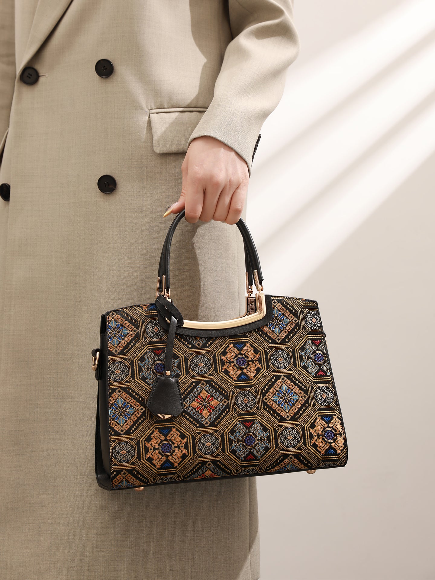 Luxurious Vegan Eco-Leather Jacquard Clutch Bag