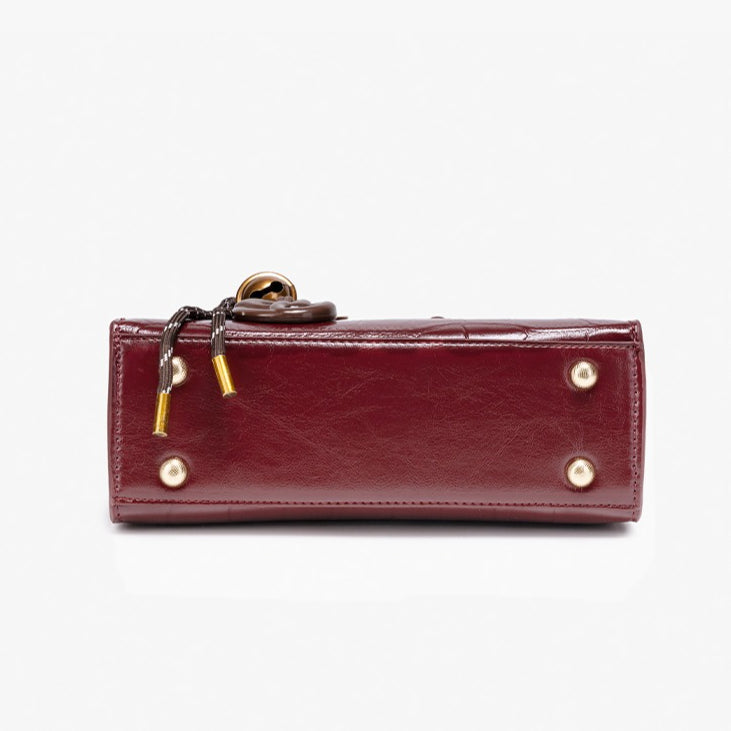 Exquisite Glossy Croc Embossed Vegan Eco-Leather Clutch Bag with Chic Charm