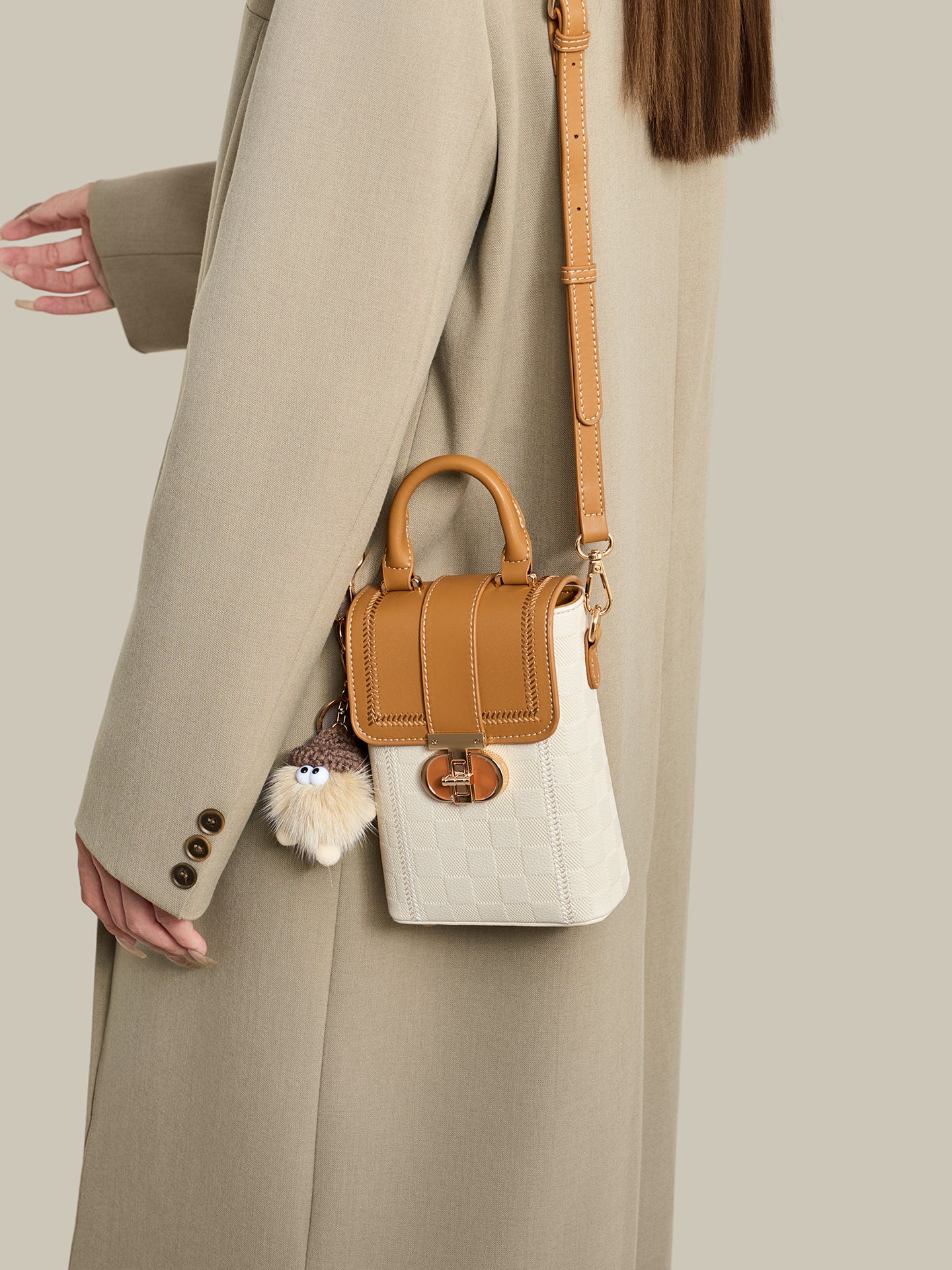 Elegant Color-Block Vegan Eco-Leather Clutch Phone Bag with Fluffy Charm