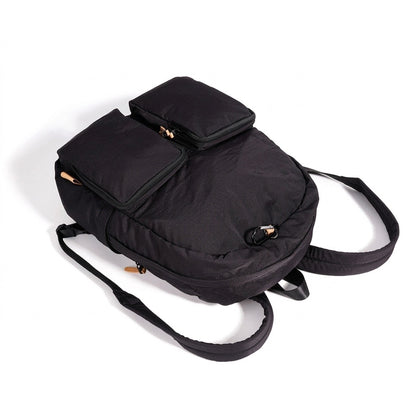 Minimalistischer geräumiger Nylon-Rucksack mit Reißverschluss