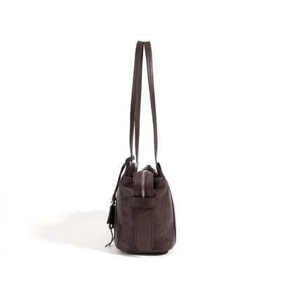 Zeitlose Clutch aus geschmeidigem Echtleder