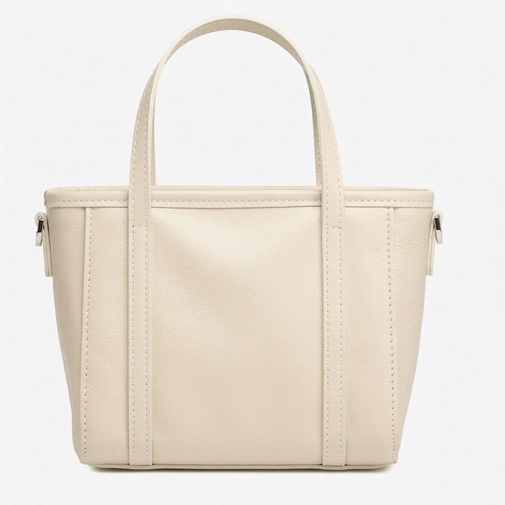 Mini tote a tracolla in vera pelle scolpita con distintivo cuore