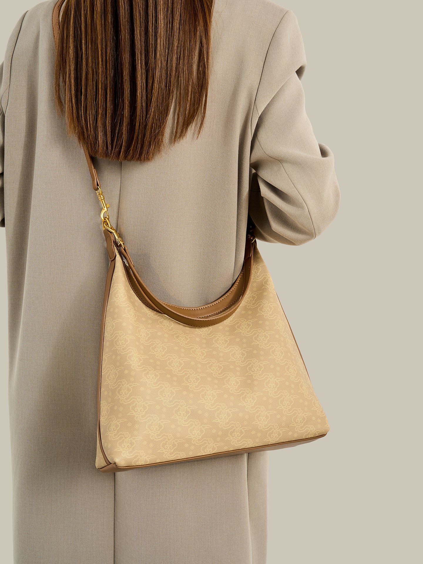 Exquisite Vintage Cloud Motif Vegan Eco-Leather Hobo Bag