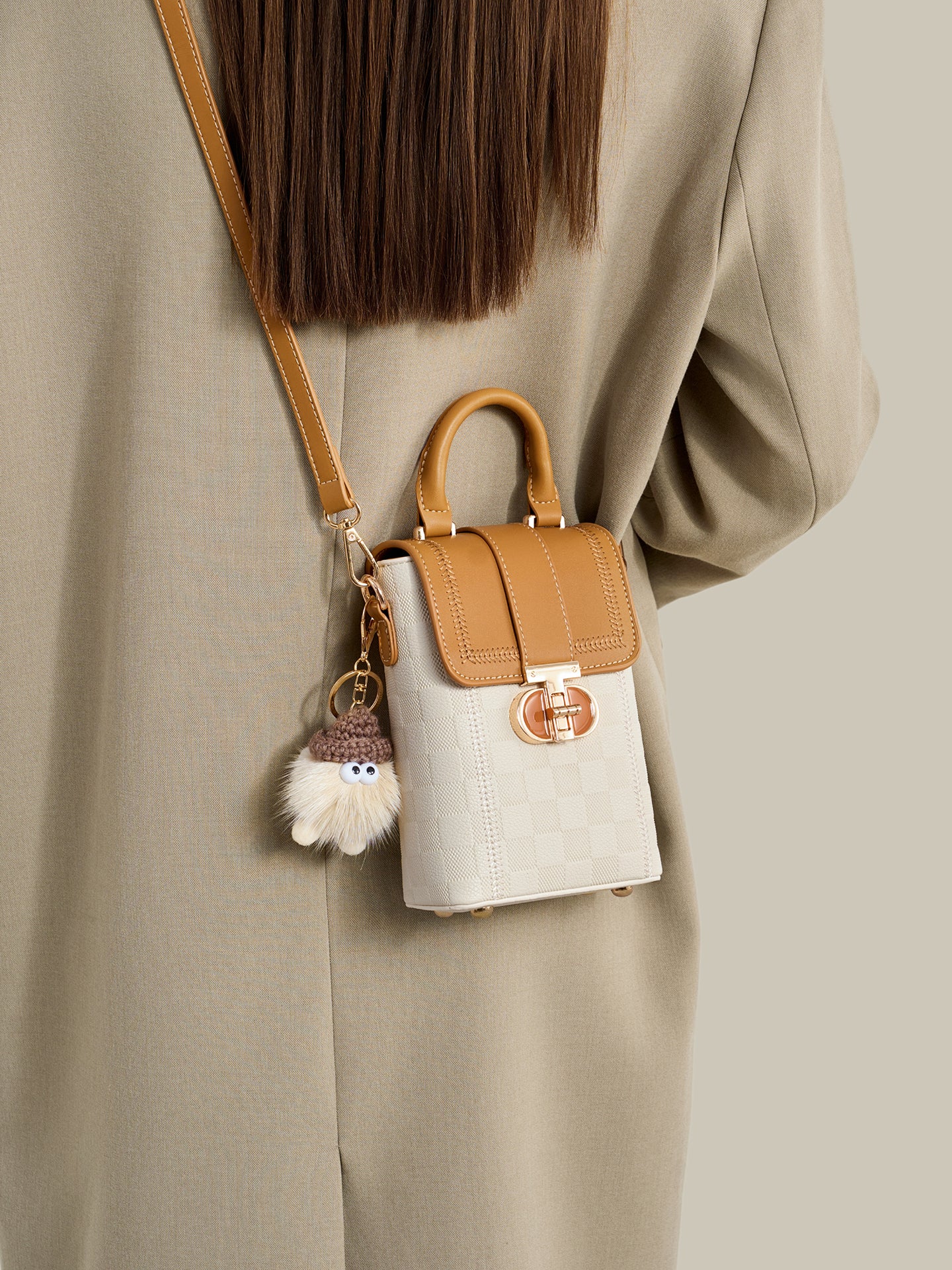 Elegant Color-Block Vegan Eco-Leather Clutch Phone Bag with Fluffy Charm