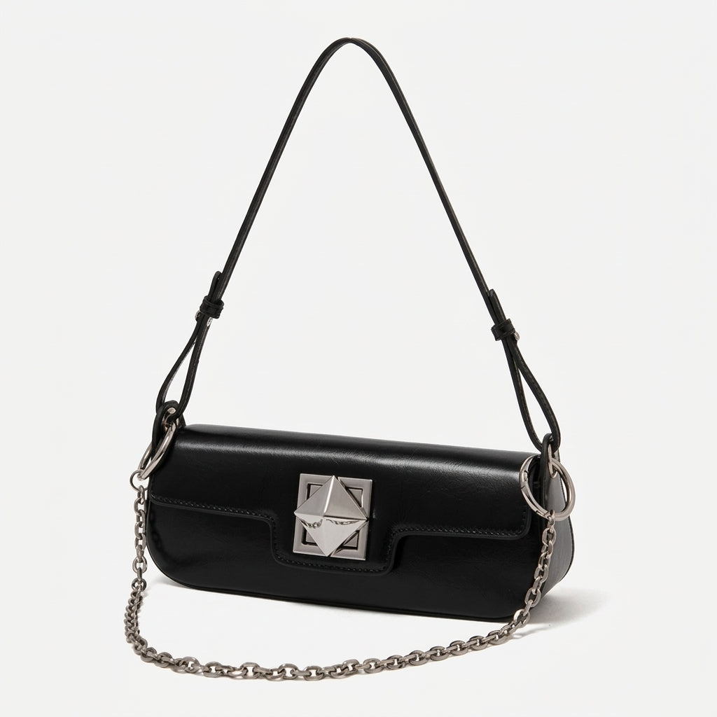 Bolso baguette minimalista de cuero genuino liso con hebilla plateada