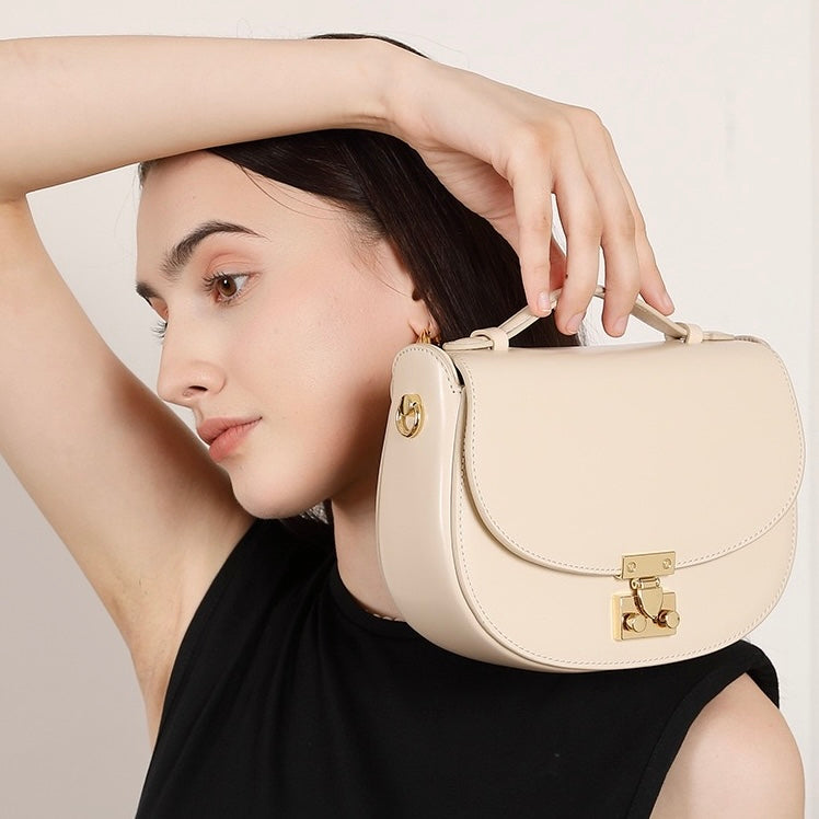 Elegante Satteltasche aus echtem Leder für Damen