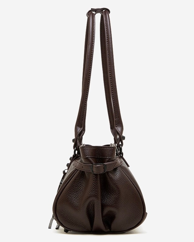 Schultertasche aus genarbtem Leder für Damen mit lässiger Silhouette