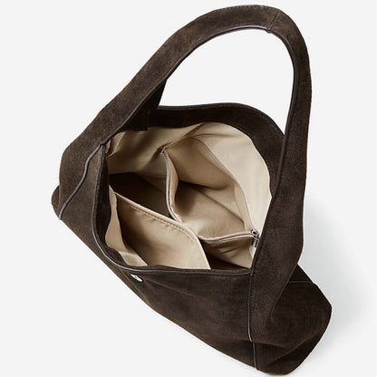 Bolso de hombro estructurado de ante con trufa y hebilla de metal