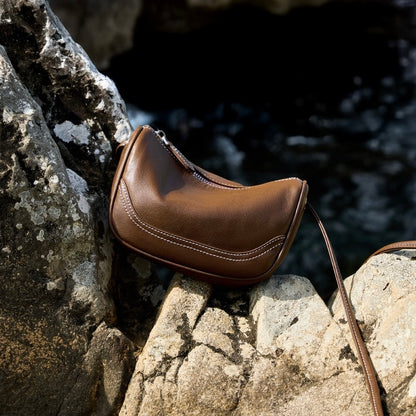 Mini-Umhängetasche aus echtem Leder für Damen – Elegante Handtasche aus genarbtem Leder für den Alltag