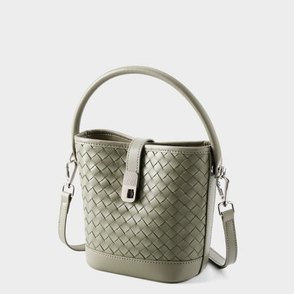 Women’s Genuine Sheepskin Woven Bucket Bag – Elegant Commuter Style