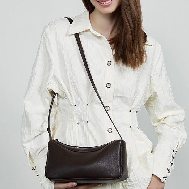 Minimalistische, weiche Umhängetasche aus echtem Leder für Damen