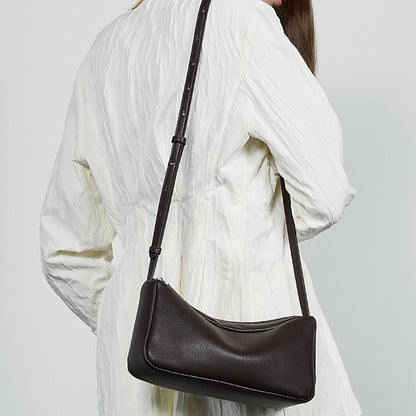 Minimalistische, weiche Umhängetasche aus echtem Leder für Damen