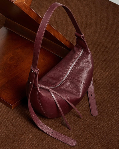 Bolso bandolera cruzado de cuero granuloso en forma de media luna para mujer