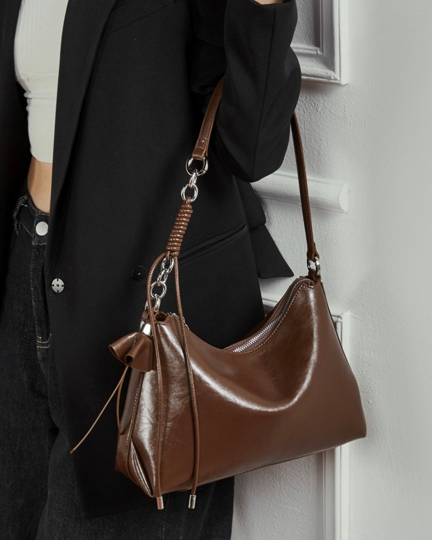 Bolso Hobo de Cuero Genuino para Mujer con Correa Anudada y Detalle de Lazo
