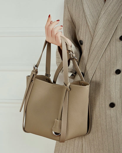 Elegante Damen-Beuteltasche aus echtem Togo-Leder mit passendem Beutel