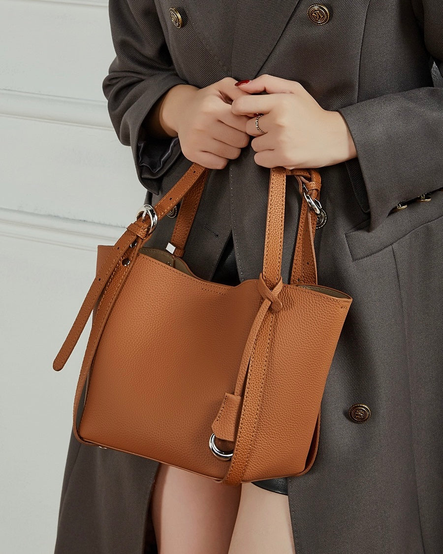 Elegante Damen-Beuteltasche aus echtem Togo-Leder mit passendem Beutel