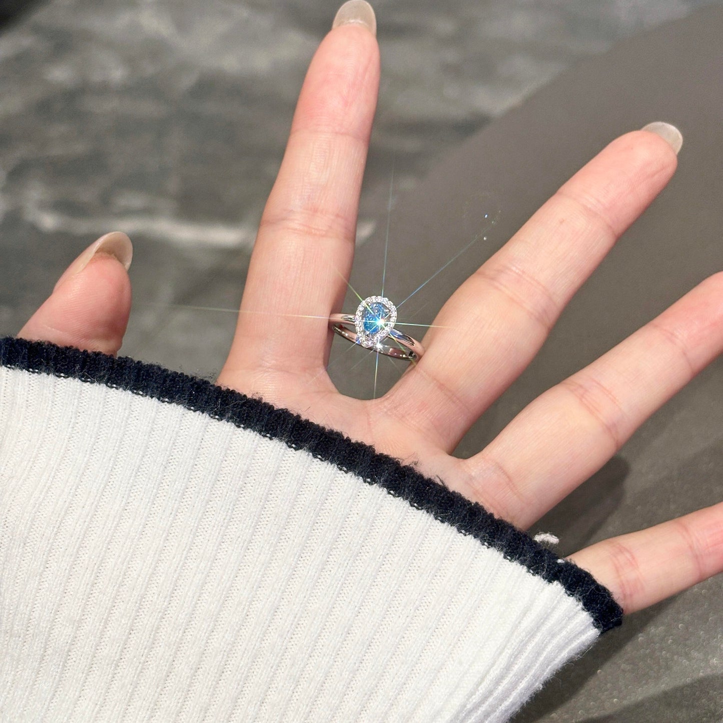 قلادة دمعة حورية البحر الزرقاء المحيطية