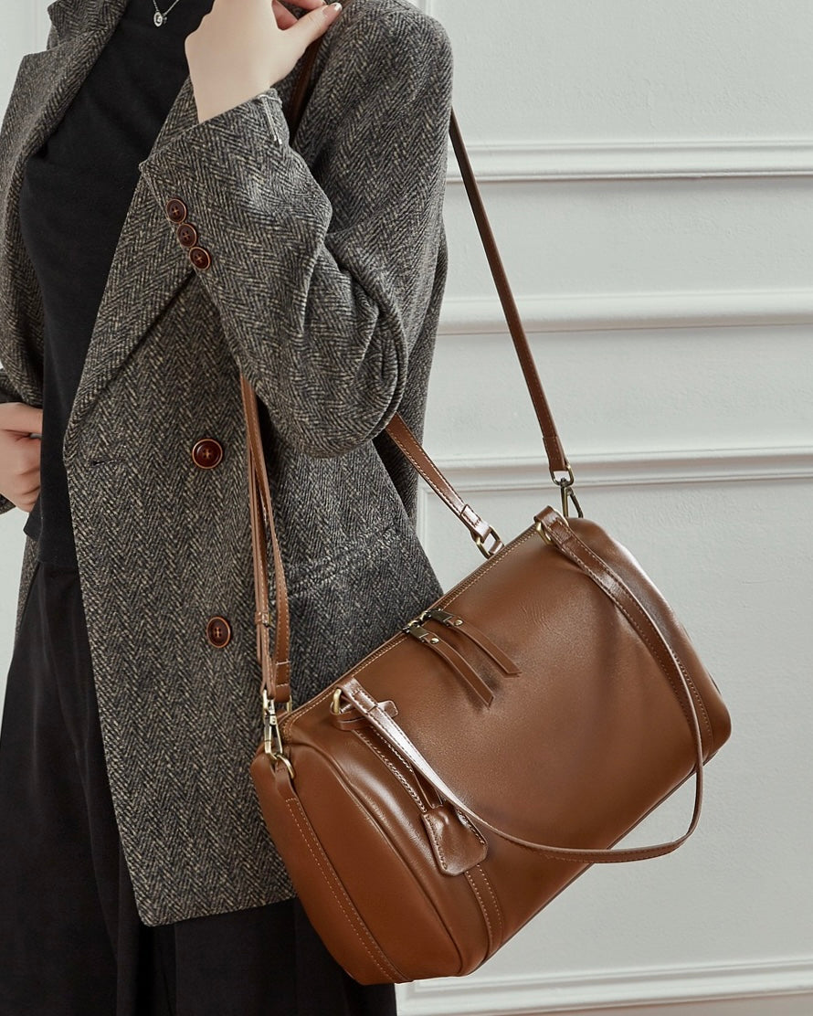 Bolso bandolera de cuero color castaño para mujer