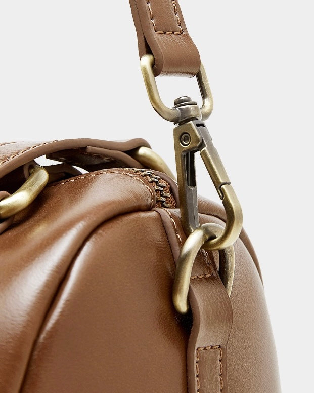 Bolso bandolera de cuero color castaño para mujer