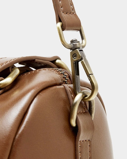 Bolso bandolera de cuero color castaño para mujer