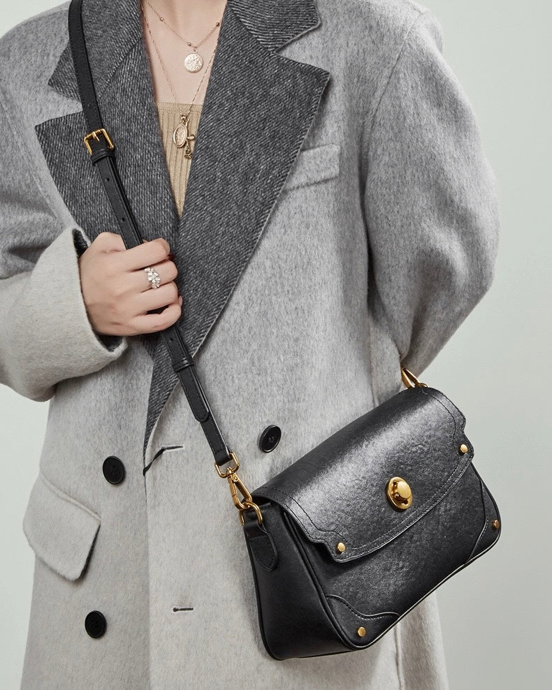 Bolso bandolera cruzado para mujer Eclipse Ash de cuero genuino con hebilla