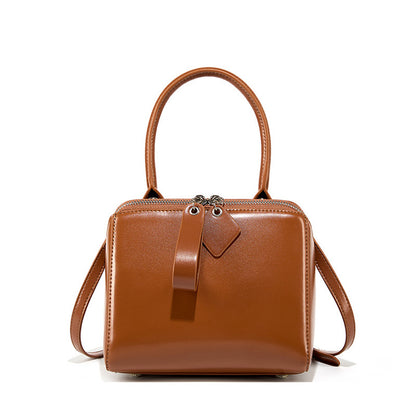 Women’s Genuine French Inspired Chic & Niche Crossbody Bag