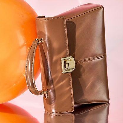 Damenhandtasche aus echtem Leder mit Hufeisenschnalle 