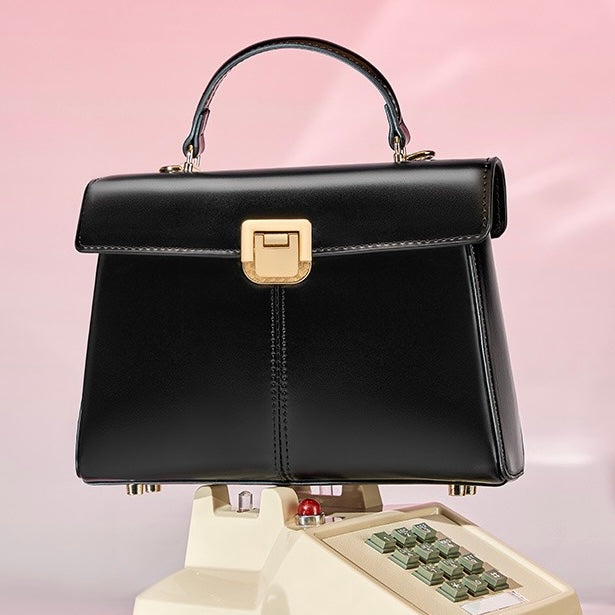 Damenhandtasche aus echtem Leder mit Hufeisenschnalle 