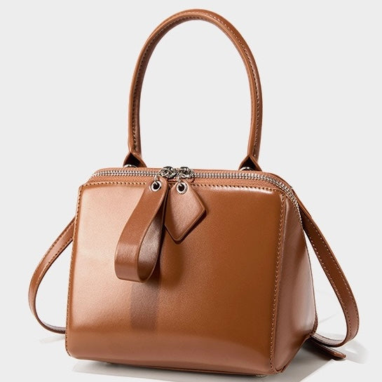 Women’s Genuine French Inspired Chic & Niche Crossbody Bag