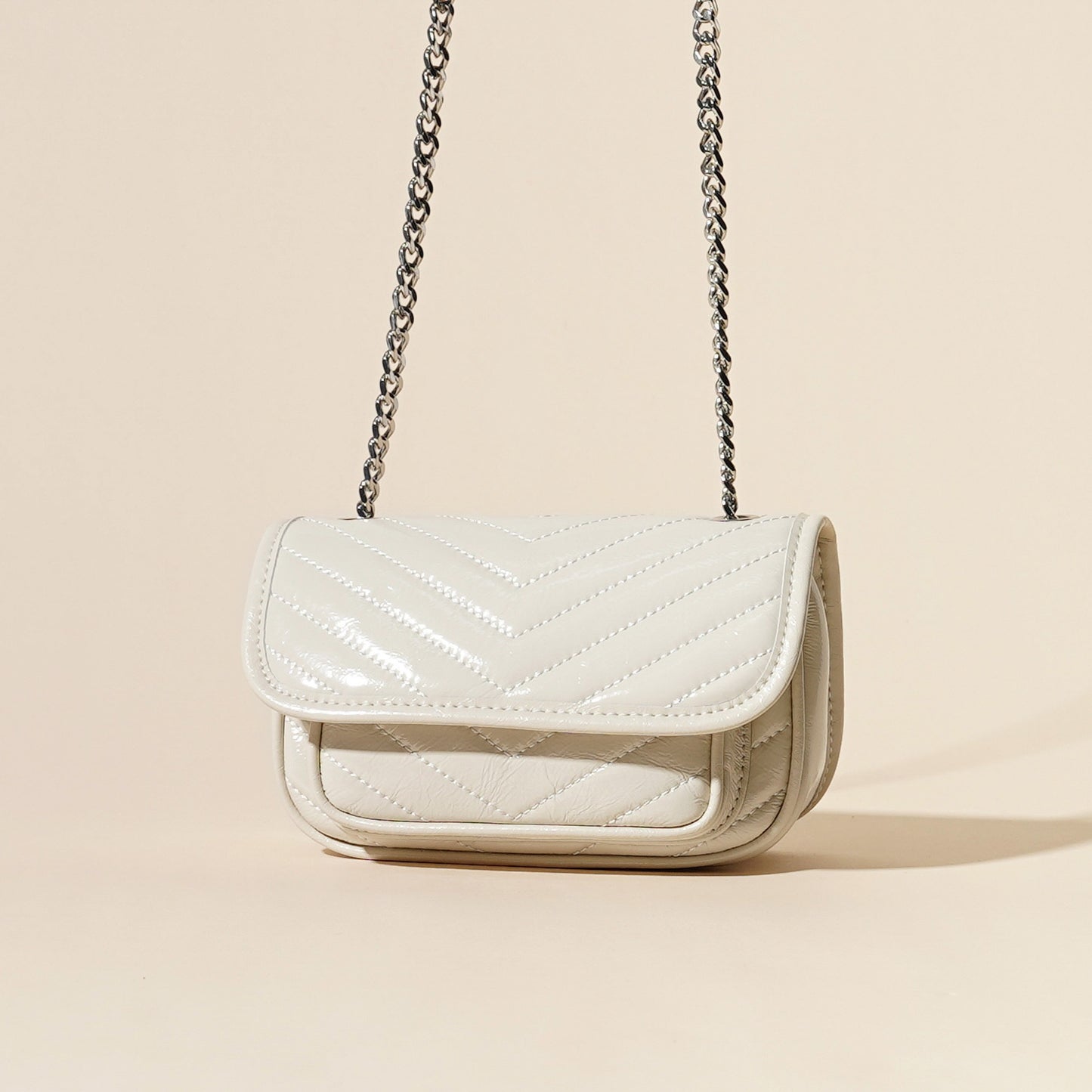 Damen-Mini-Flap-Tasche aus echtem Leder mit silberner Kette