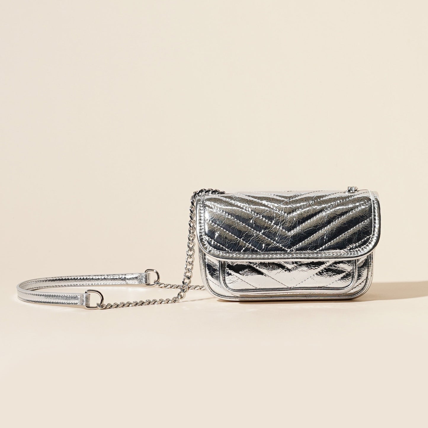 Damen-Mini-Flap-Tasche aus echtem Leder mit silberner Kette