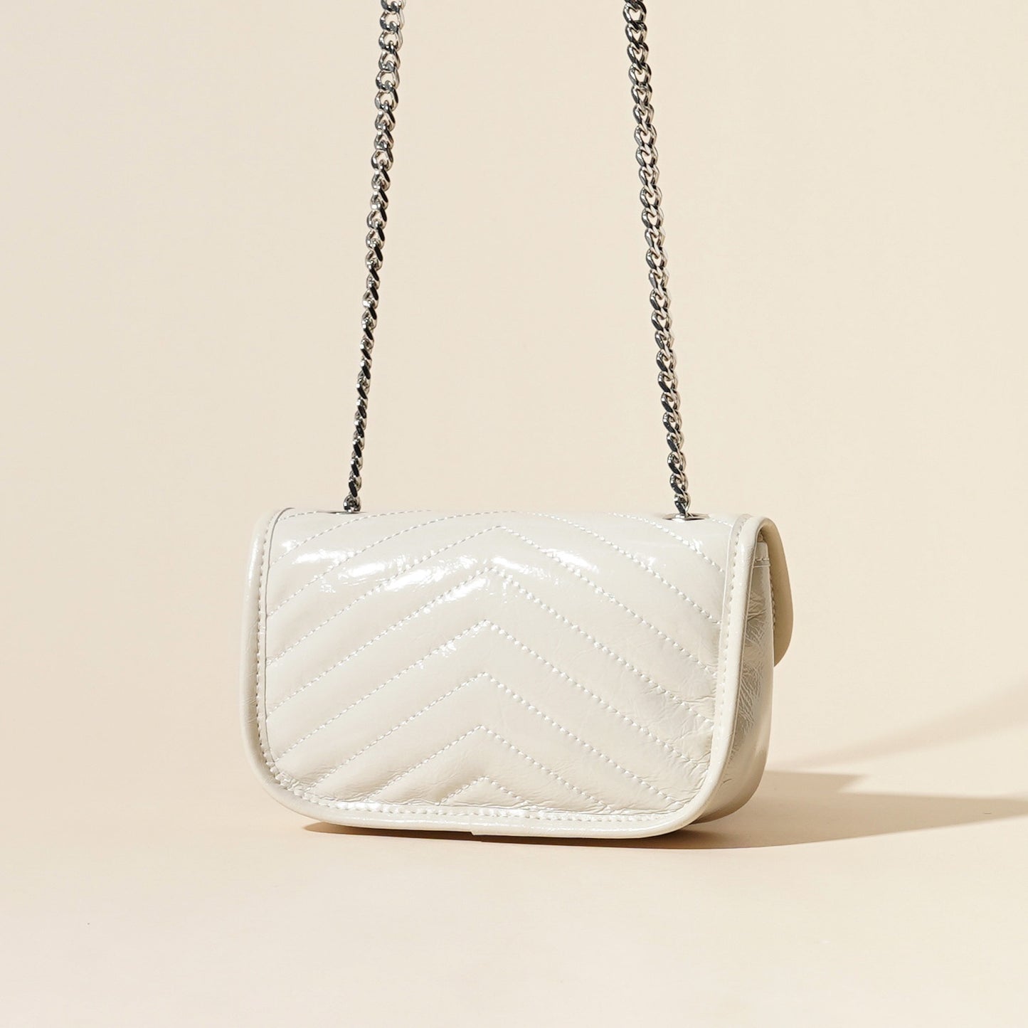 Damen-Mini-Flap-Tasche aus echtem Leder mit silberner Kette