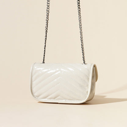 Damen-Mini-Flap-Tasche aus echtem Leder mit silberner Kette