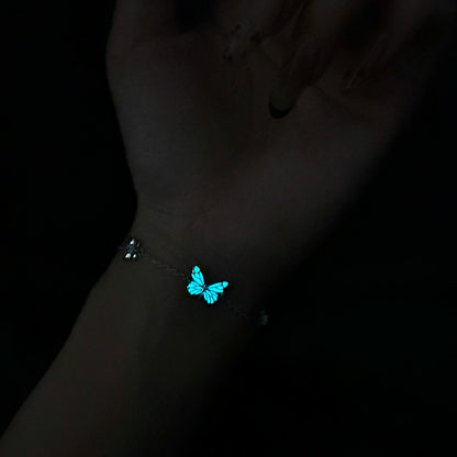 سوار فراشة زرقاء حلم مضيء