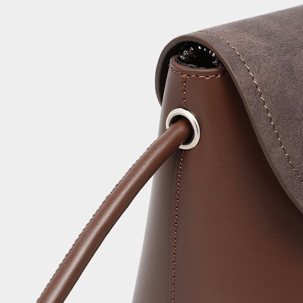 Damen-Umhängetasche aus Leder im Vintage-Stil mit Klappe