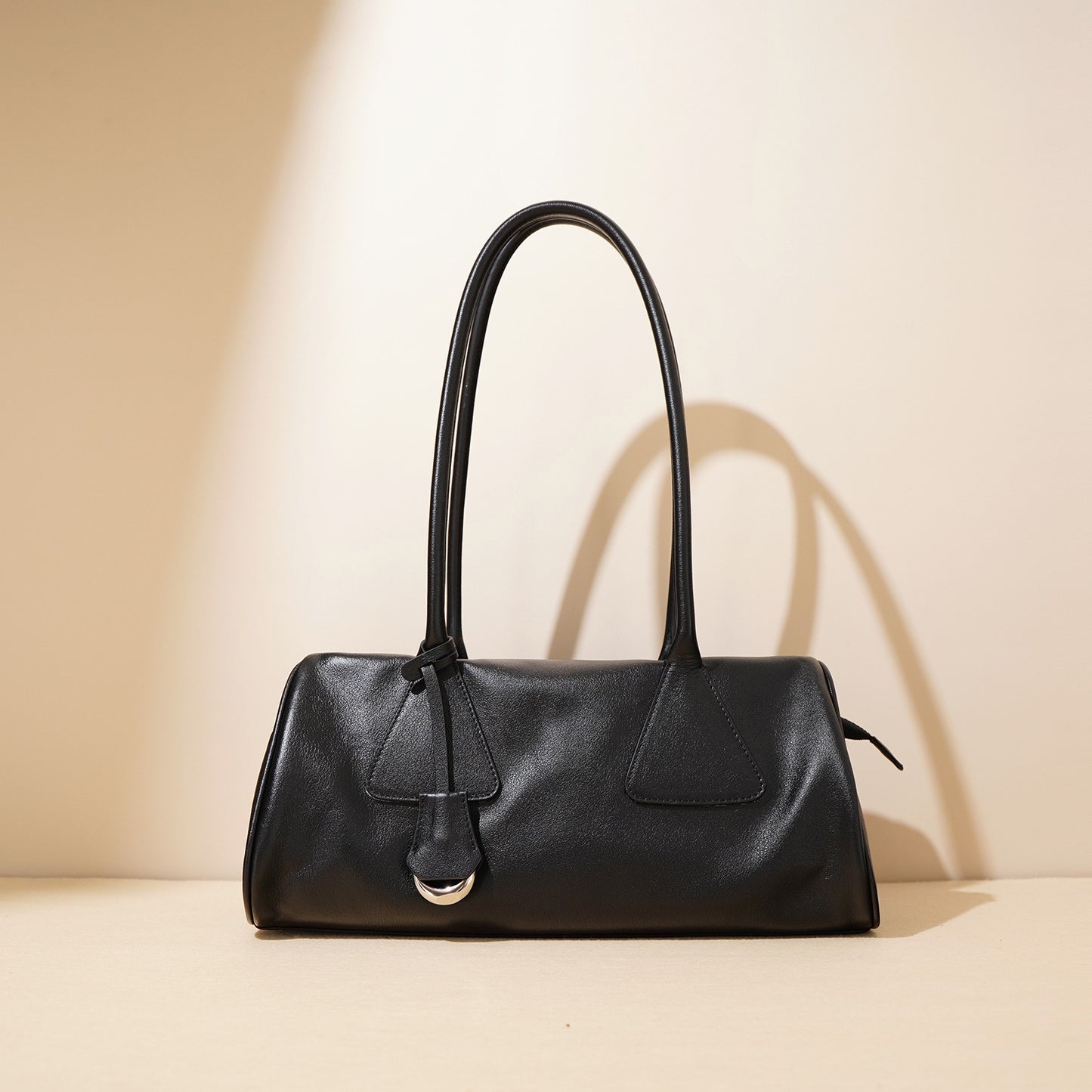 Women’s Genuine Leather Triangle Barrel Shoulder Bag – 2025 Vintage Edition