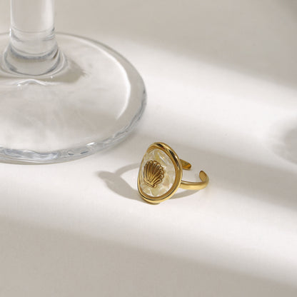 Sculpted Shell Coastal Charm Ring